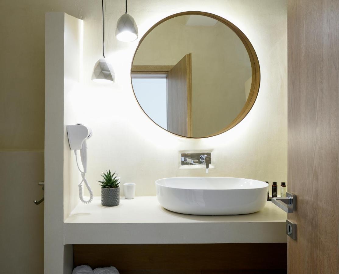 Karidi Beach Boutique Suites Vourvourou Eksteriør billede