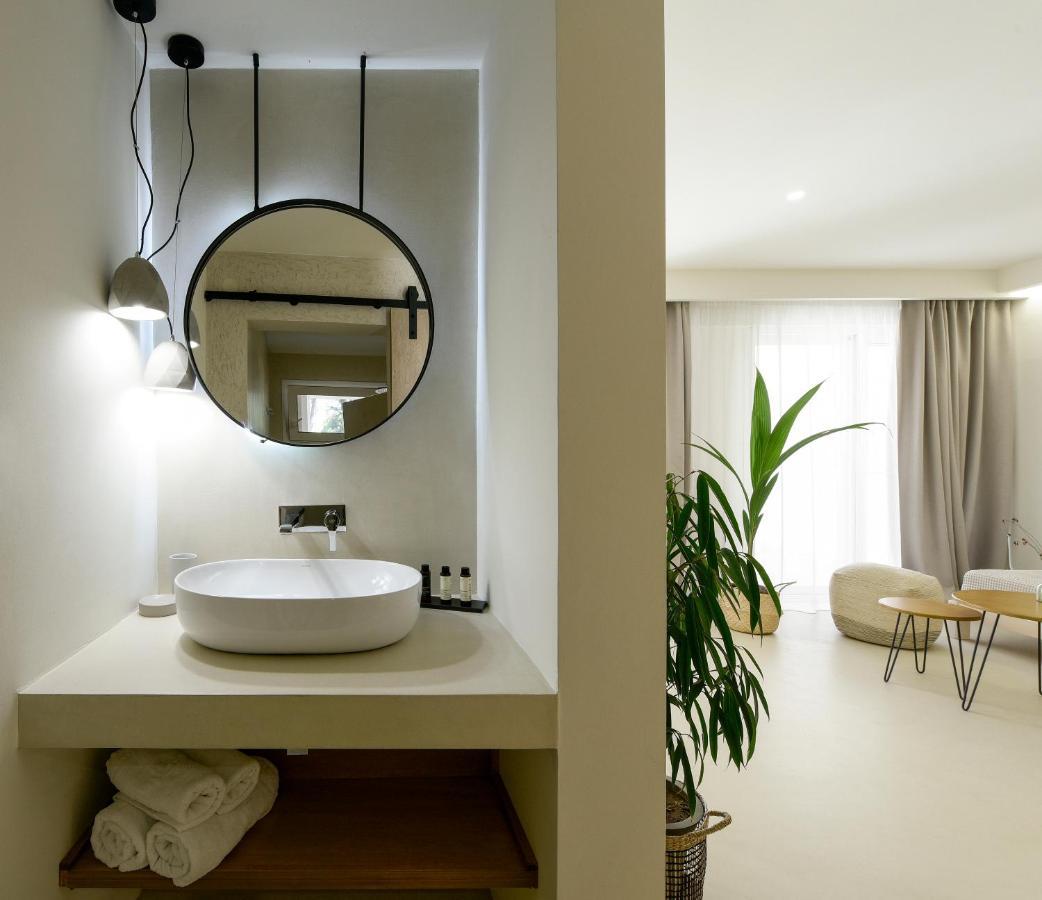 Karidi Beach Boutique Suites Vourvourou Eksteriør billede